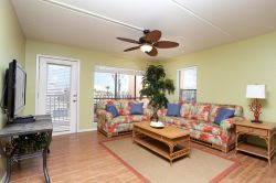 Beach View 2BR/2BA Sleeps 6