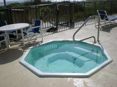 Hot Tub by the beach