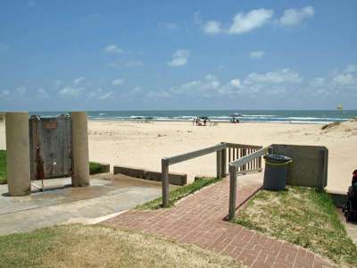 Walk to Schlitterbahn water park